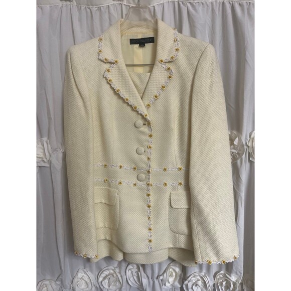 NWOT Vtg Nipon Boutique Pale Yellow Skirt Suit flowers 8 - Picture 1 of 8